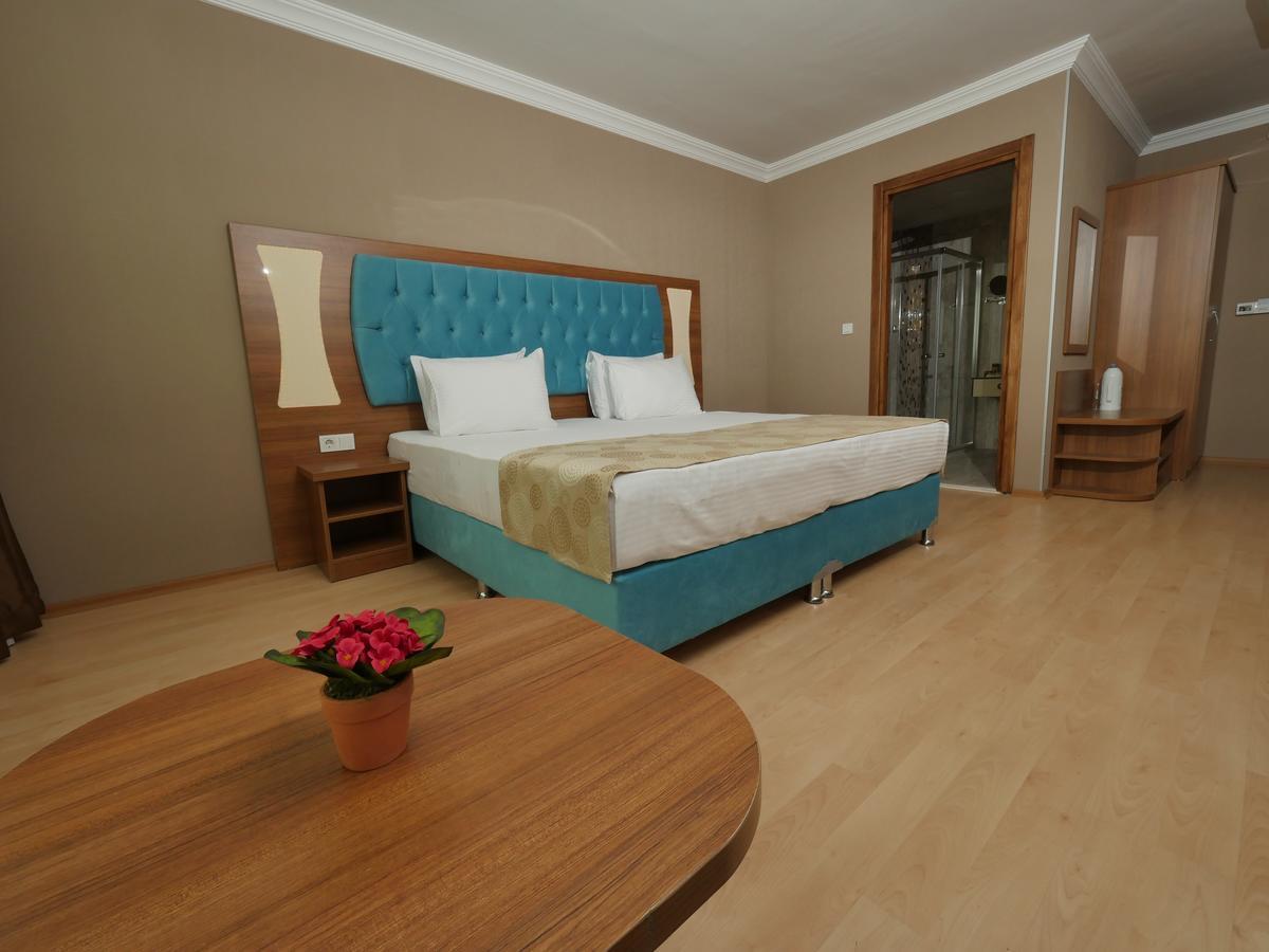 Golden Lounge Hotel Istanboel Buitenkant foto