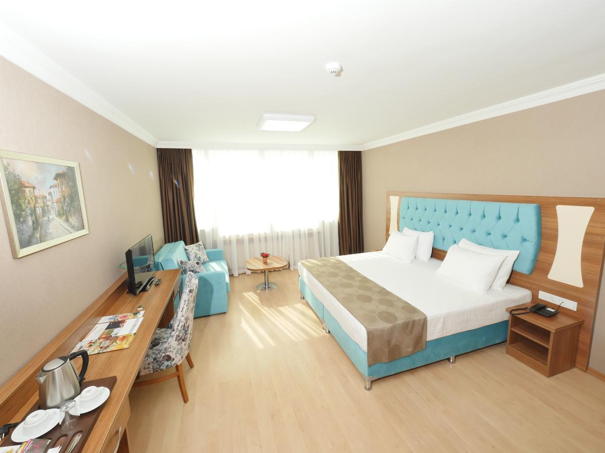 Golden Lounge Hotel Istanboel Buitenkant foto