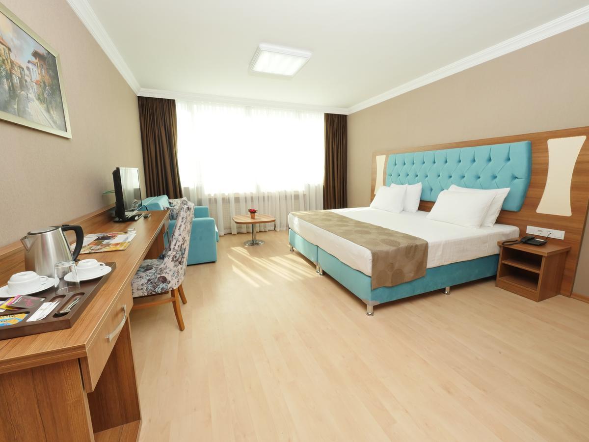 Golden Lounge Hotel Istanboel Buitenkant foto